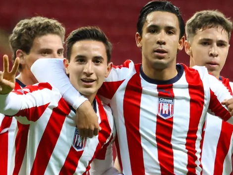 Chivas ya habría tomado una decisión con Sebastián Pérez Bouquet