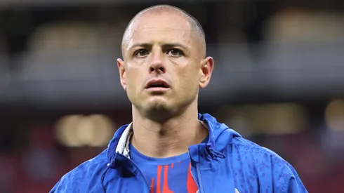 Chicharito terminó molesto por no ver acción.