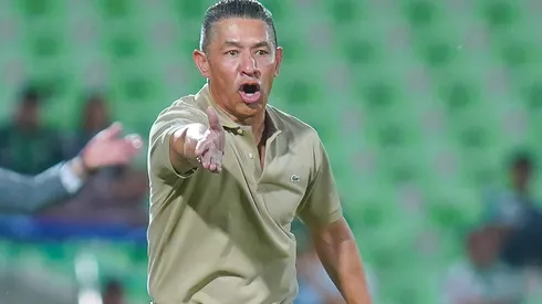 Ignacio Ambriz podría ser el futuro entrenador de Chivas.