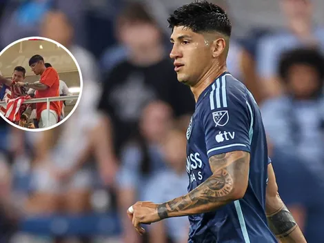 Alan Pulido apareció en el Estadio Akron durante el Chivas vs. Pumas