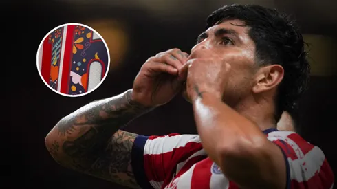 Playera especial de Chivas ante Pumas.