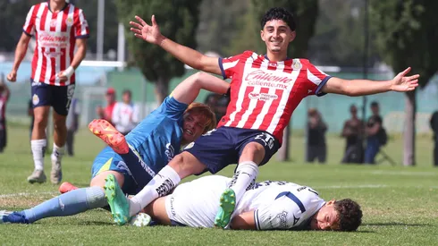 Daniel Cervantes se destaca con el Sub-23 de Chivas.
