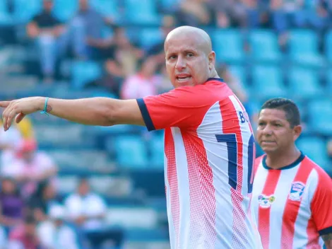 Bofo vuelve a exhibir “robo” del América