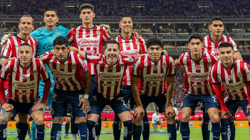 Carlos Cisneros sería baja en Chivas.