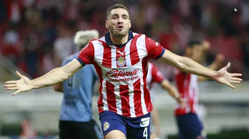 Chivas confirmó salida del Pollo Briseño y así se despidió