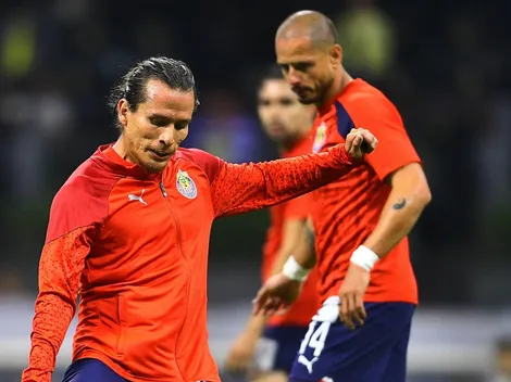 Chicharito y Oso González, los "nuevos" líderes en Chivas