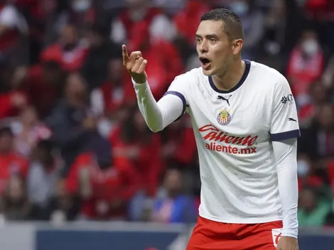 Chivas tomó sorpresiva decisión sobre Sergio Flores