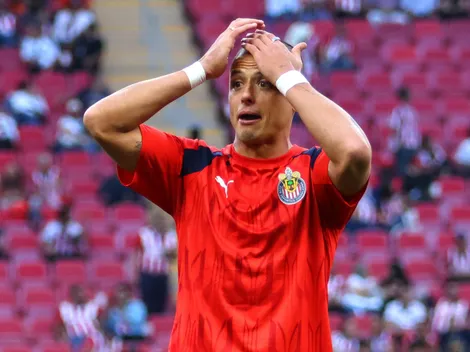 Chicharito sigue decepcionando en Chivas