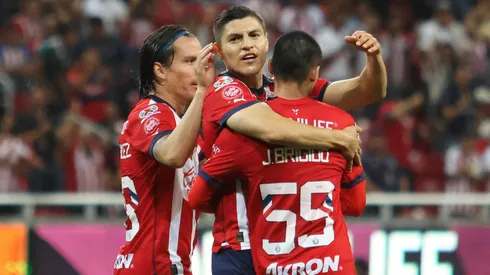 Pachuca se quedaría con jugador de Chivas.