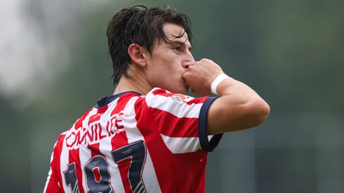 Juan Pablo Uribe, otra joven figura de Chivas.