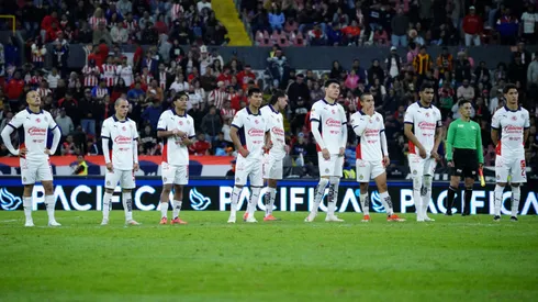 Chivas se enfrenta a Leones Negros.