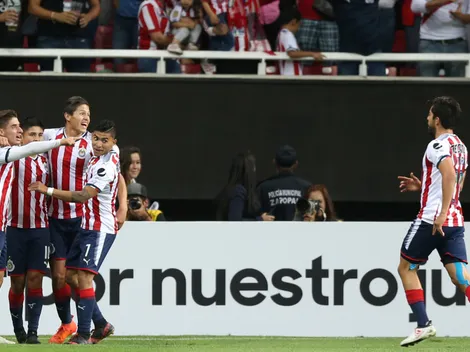El nuevo problema de un ex Chivas: ¿Se queda sin equipo?