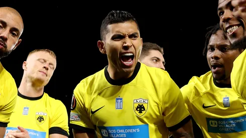 Pineda pidió salir de AEK Atenas.