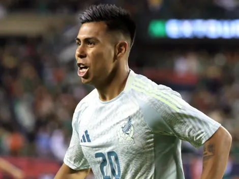 La decisión de América con Efraín Álvarez que repercute en Chivas