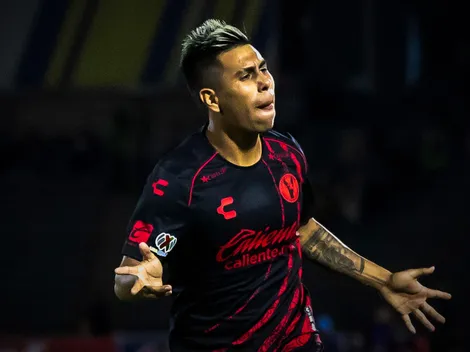 Chivas y su decisión respecto a Efraín Álvarez como refuerzo