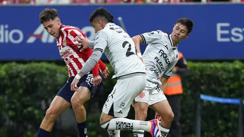 Los tapatíos pueden tener el debut en Luis Romo.