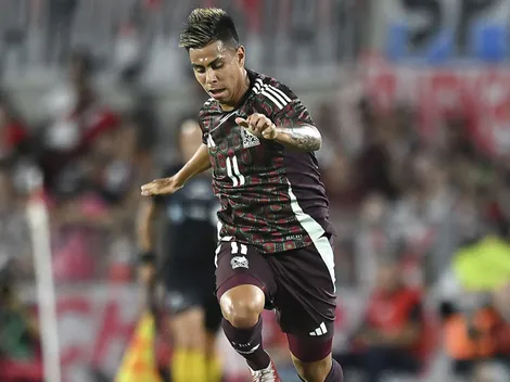 Efraín Álvarez demuestra cuál es su forma de juego con la Selección Mexicana