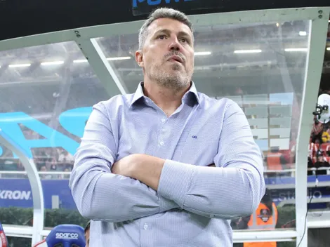 Revelan por qué la directiva de Chivas está muy molesta con Óscar García