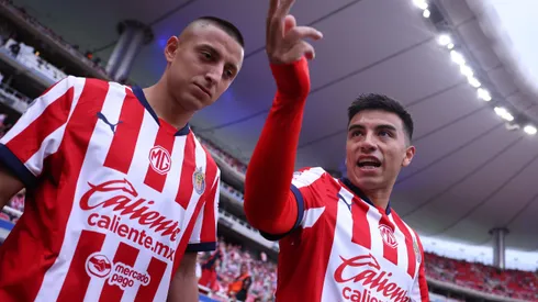 ¿Piojo Alvarado y Nene Beltrán pierden peso en Chivas?