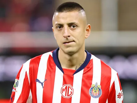 Roberto Alvarado no sería titular ante León por esta razón