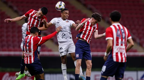 Tapatío visita a Alebrijes.