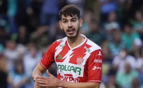 Alan Montes se mantendrá en Necaxa en este Clausura 2025.