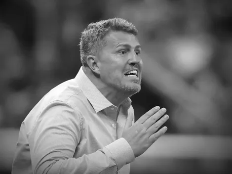 Óscar García Junyent estaría enojado con la directiva de Chivas