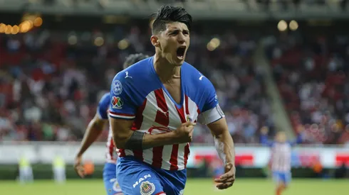 Alan Pulido por fin debutó como refuerzo de Chivas