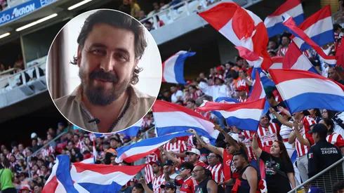 Amaury Vergara de viaje mientras Chivas se desploma.