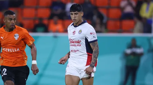 Alan Pulido volvió a jugar luego de 4 meses.