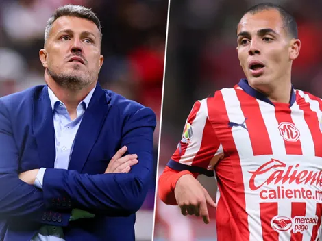 La llamativa decisión de Óscar García Junyent con Hugo Camberos en Chivas
