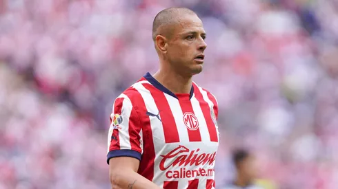 En más de un año, Javier Hernández no pudo ganarse un puesto como titular en Chivas.