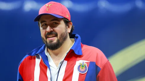 Amaury Vergara presente en el Akron.