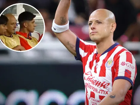 Así recibió Alan Pulido a Chicharito Hernández tras anotar frente a Cibao