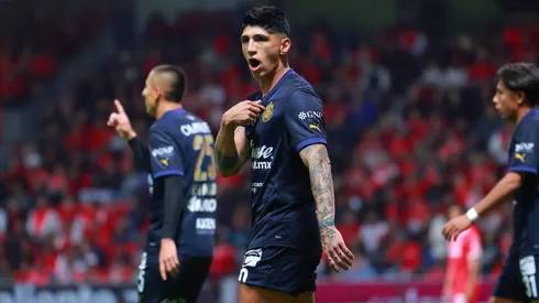 Alan Pulido marcó un gol contra Toluca, pero no fue convalidado por supuesto fuera de juego.