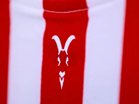 Chivas y su cambio en el uniforme contra Pachuca