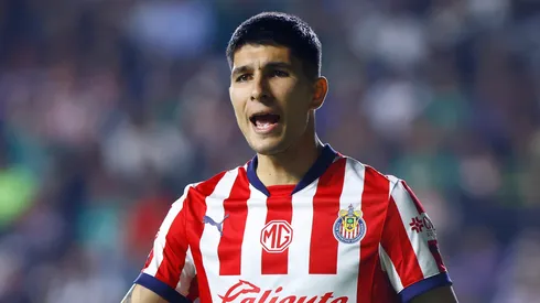 Afición defiende a Miguel Tapias.