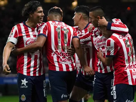 La fuerte petición sobre Hugo Camberos que la afición de Chivas hizo al Vasco Aguirre