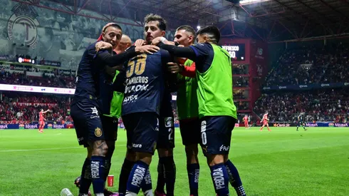 Los rojiblancos se meten a la casa del último lugar general.