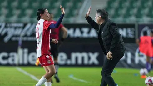 Las rojiblancas marchan con paso firme en el torneo.