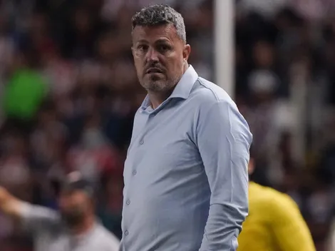 No está asegurada la continuidad de Óscar García si Chivas pierde con Pumas