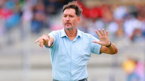 Gustavo Lema dejó de ser el DT de Pumas y ya tiene reemplazante.