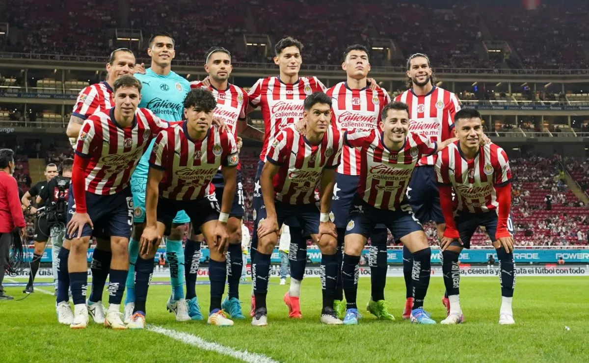 Las alineaciones de Pumas vs. Chivas por la Jornada 10 de la Liga MX