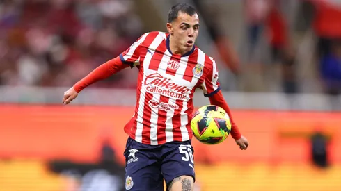 Hugo Camberos está destacándose con el primer equipo de Chivas con apenas 18 años.