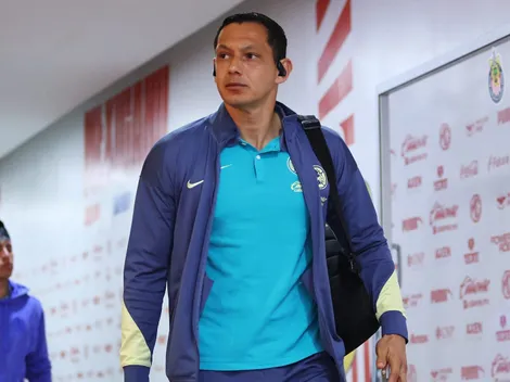 Afición de Chivas cargó contra Rodolfo Cota, portero de América