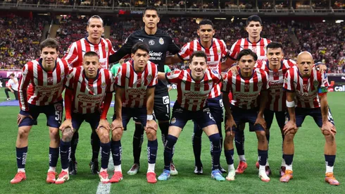 ZAPOPAN, MEXICO – MARCH 8: Players of Chivas pose for a photo before the 11th round match between Chivas and America as part of the Torneo Clausura 2025 Liga MX at Akron Stadium on March 8, 2025 in Zapopan, Mexico. (Photo by Simon Barber/Getty Images)