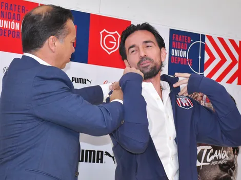 El plan que terminó con Gerardo Espinoza como DT de Chivas