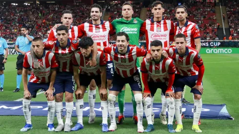 Óscar Whalley apunta a ser la primera baja de Chivas en el mercado.
