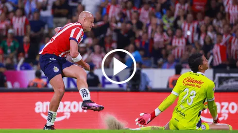 La polémica falla de Chicharito contra Cruz Azul