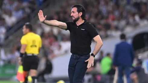 Gerardo Espinoza ganó un solo partido de los seis que dirigió en Chivas.